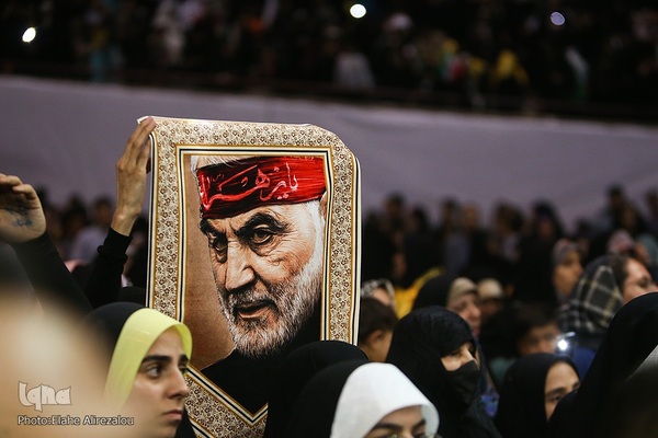 تجمع ۱۲ هزار نفری دختران انقلاب در حمایت از حجاب