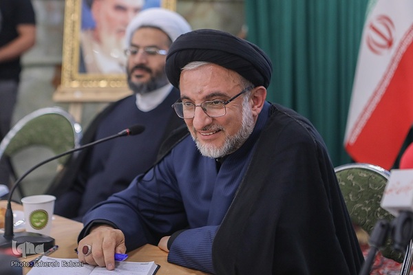 نشست صمیمی سید مهدی خاموشی