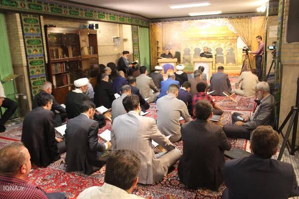 سیزهمین جلسه تلاوت و استماع قرآن