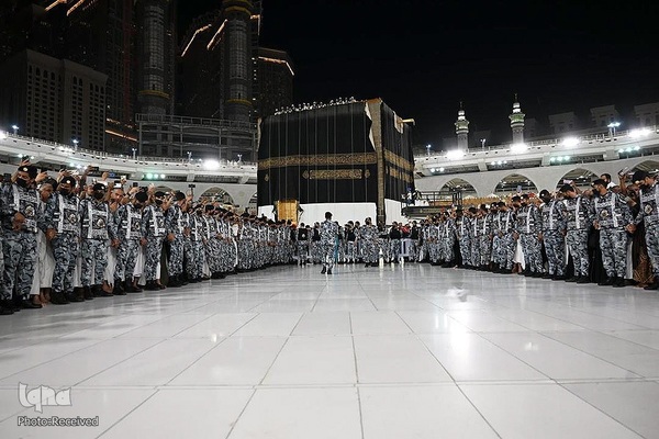 تعویض پرده خانه کعبه