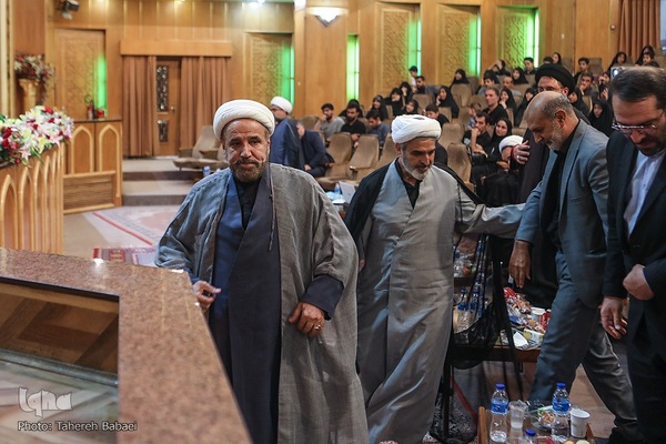 آئین اختتامیه مسابقات قرآن کارکنان پایور و نیروهای وظیفه