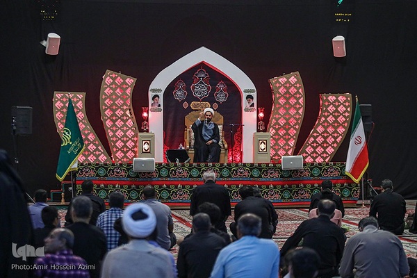 عزاداری شب دوم در حرم شاهچراغ (ع)