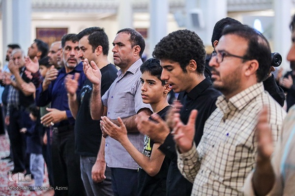 عزاداری شب دوم در حرم شاهچراغ (ع)