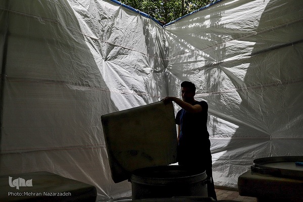 پخت ۷۲ دیگ غذای نذری به‌مناسبت ایام محرم در تبریز‎