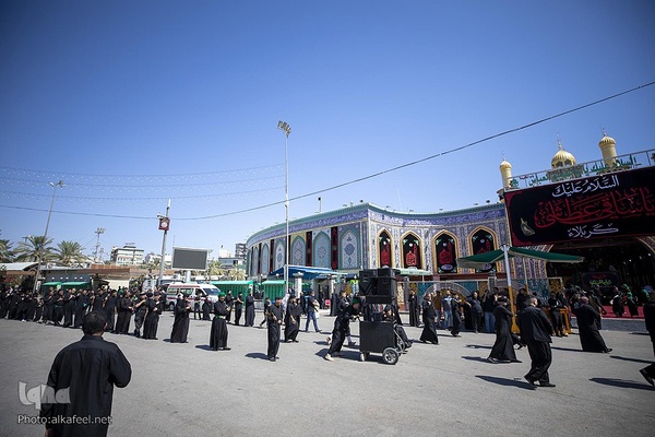 حرکت دسته‌های عزاداری به سمت حرم حضرت عباس(ع)
