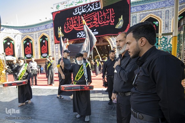 حرکت دسته‌های عزاداری به سمت حرم حضرت عباس(ع)
