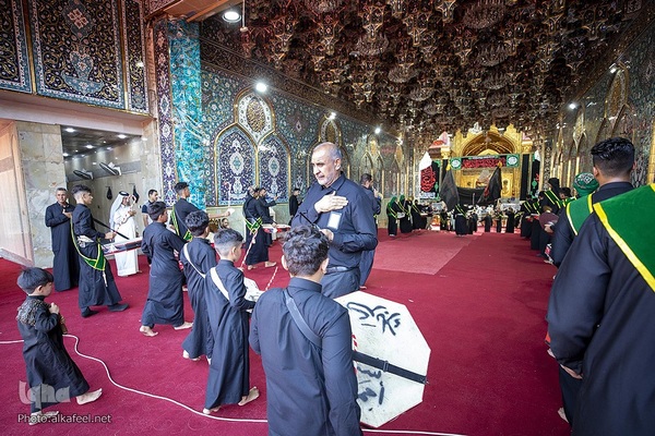 حرکت دسته‌های عزاداری به سمت حرم حضرت عباس(ع)