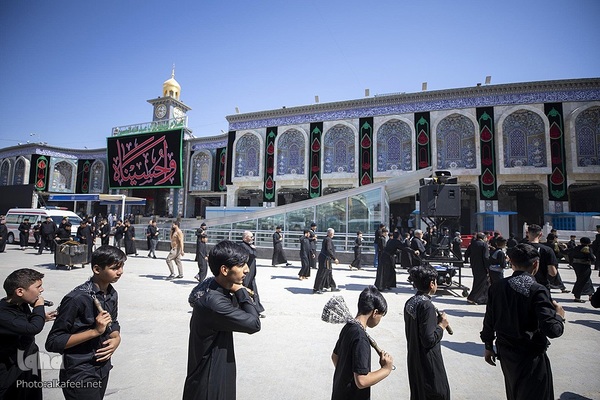 حرکت دسته‌های عزاداری به سمت حرم حضرت عباس(ع)