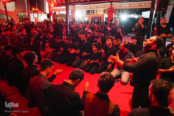 عزاداری هیئت بچه‌های انقلاب شیراز‎