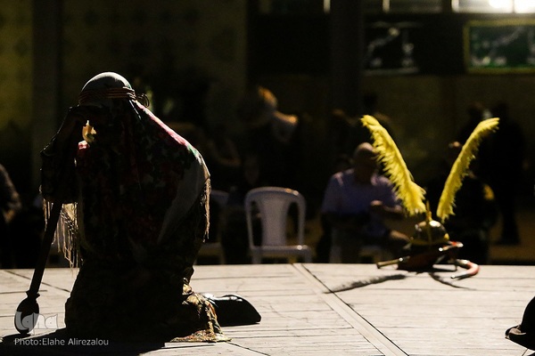 نوای عرشیان و مشق فرشیان