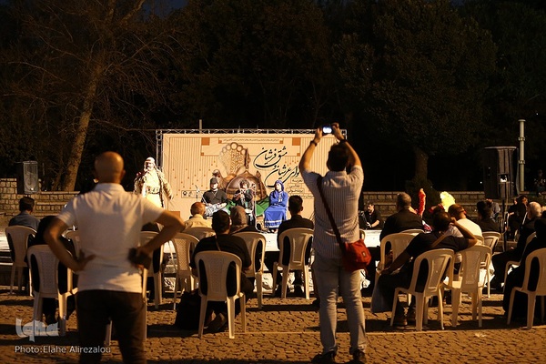 نوای عرشیان و مشق فرشیان