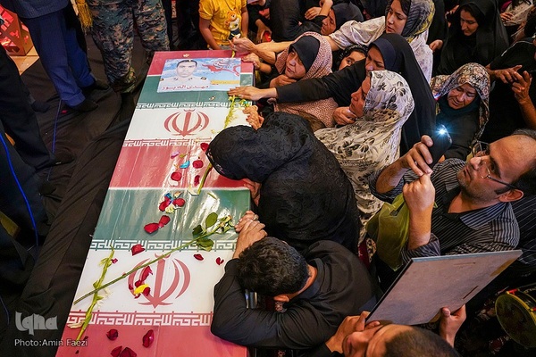 وداع با شهید «مهدی الله‌‌پور» در حرم شاهچراغ(ع)‎