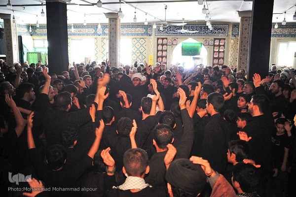 مراسم تاسوعای حسینی در مسجد فاطمیه اهواز