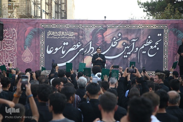 تجمع هیئات عزاداری و آیین نخل گردانی عصر تاسوعا