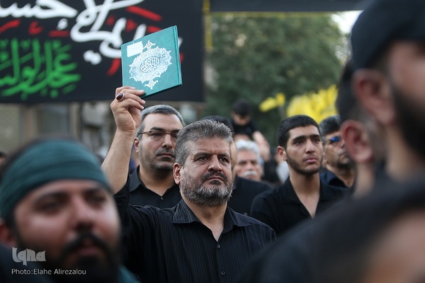 تجمع هیئات عزاداری و آیین نخل گردانی عصر تاسوعا