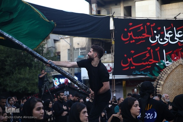 تجمع هیئات عزاداری و آیین نخل گردانی عصر تاسوعا