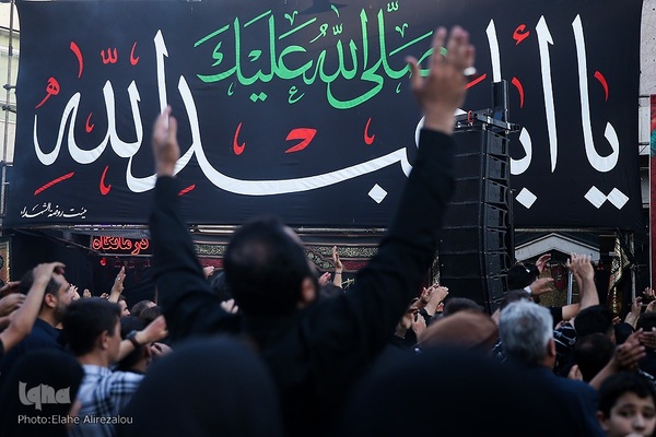 تجمع هیئات عزاداری و آیین نخل گردانی عصر تاسوعا