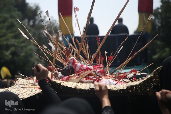 حرکت نمادین کاروان بنی اسد در خیابان های تهران