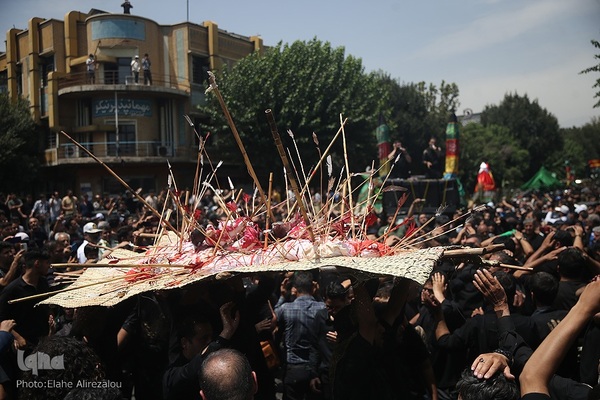 حرکت نمادین کاروان بنی اسد در خیابان های تهران