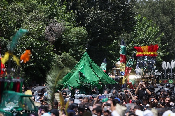 حرکت نمادین کاروان بنی اسد در خیابان های تهران