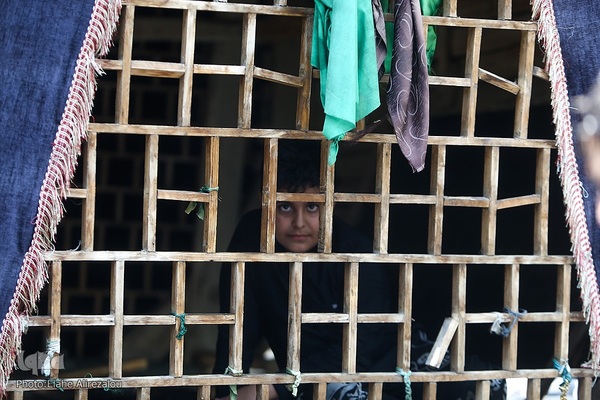 حرکت نمادین کاروان بنی اسد در خیابان های تهران