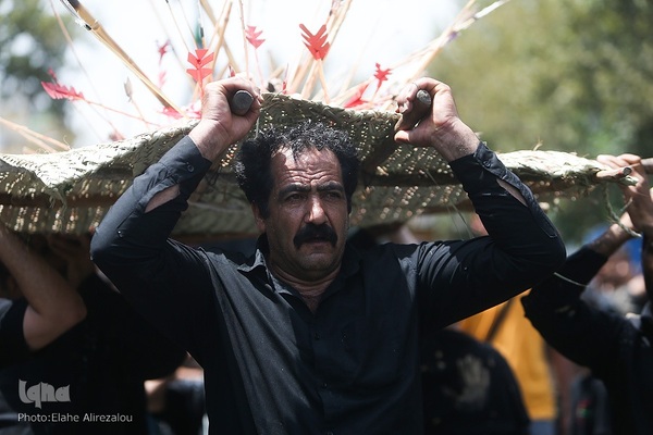 حرکت نمادین کاروان بنی اسد در خیابان های تهران