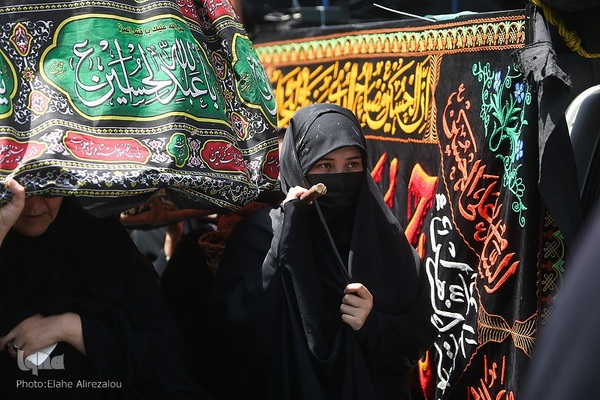 حرکت نمادین کاروان بنی اسد در خیابان های تهران