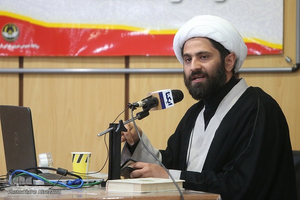 آئین تجلیل از اعضای کاروان قرآنی