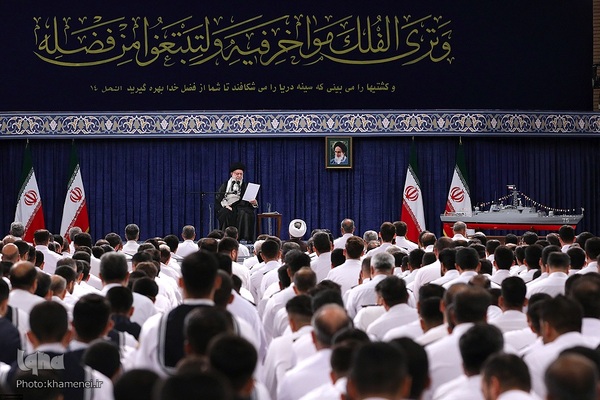 دیدار کارکنان و خانواده‌های ناوگروه ۸۶ ارتش جمهوری اسلامی ایران