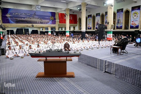 دیدار کارکنان و خانواده‌های ناوگروه ۸۶ ارتش جمهوری اسلامی ایران