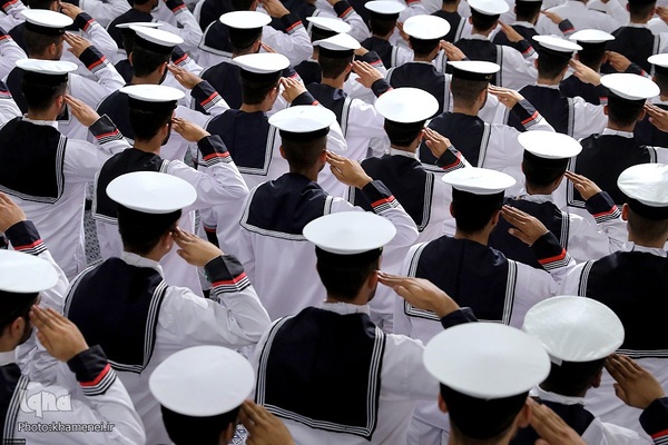 دیدار کارکنان و خانواده‌های ناوگروه ۸۶ ارتش جمهوری اسلامی ایران