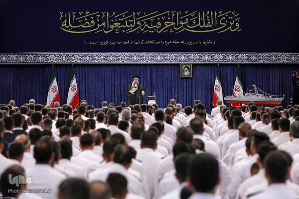 دیدار کارکنان و خانواده‌های ناوگروه ۸۶ ارتش جمهوری اسلامی ایران