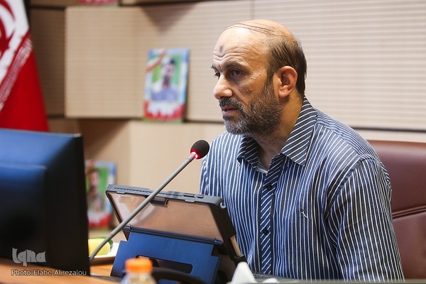 احمدرضا اخوت در نشست‌های اندیشه‌ورزی قرآن و حکمرانی با محوریت عفاف و حجاب در سازمان دارالقرآن برگزار شد