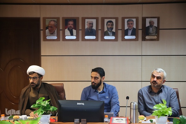 نشست‌های اندیشه‌ورزی قرآن و حکمرانی با محوریت عفاف و حجاب در سازمان دارالقرآن برگزار شد