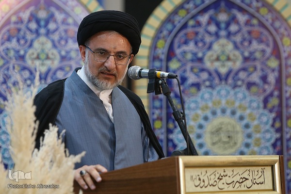 دومین همایش قدم‌های آسمانی