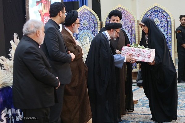 دومین همایش قدم‌های آسمانی