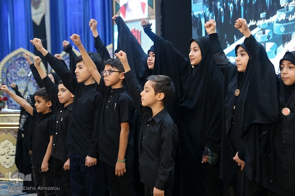 دومین همایش قدم‌های آسمانی