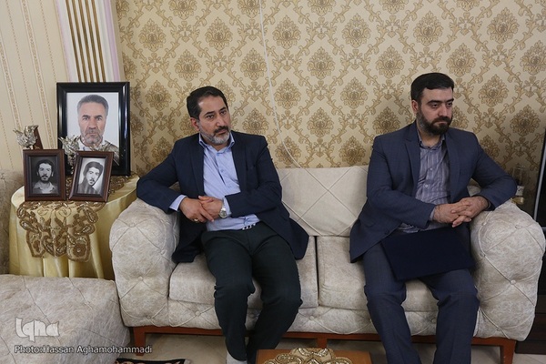 دیدار رییس جهاددانشگاهی با خانواده شهیدان مرتضی و قربان علی جابری