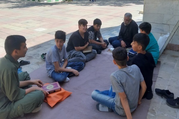 کلاس حفظ قرآن
