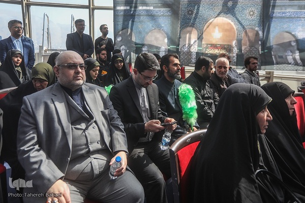 آیین اهتزاز پنج پرچم حرمین عتبات عالیات در برج میلاد تهران