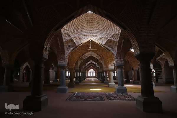 بنای مسجد جامع تبریز در تاریخ ۱۵ دی ۱۳۱۰ با شمارهٔ ثبت ۱۷۱ به‌عنوان یکی از آثار ملی ایران به ثبت رسیده است.
