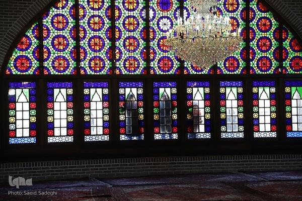 بازدید از بنای باشکوه مسجد جامع تبریز می تواند شما را با سبک معماری دوره‌های سلجوقی، صفوی، ایلخانی و قاجار آشنا کند.
