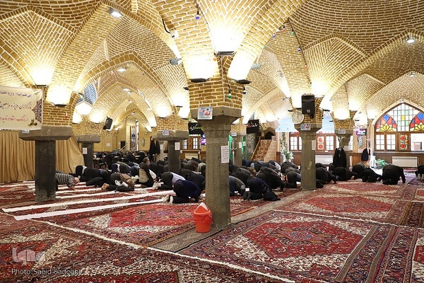 مسجد مقبره تبریز؛ مقبره اولین شهید محراب
