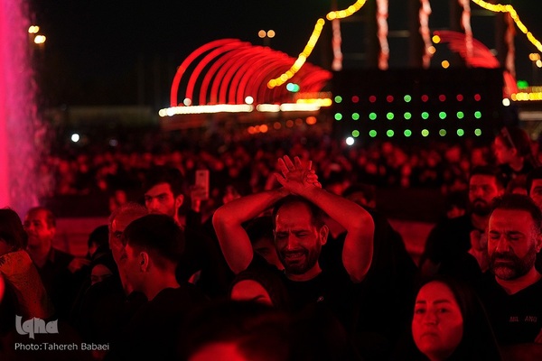 اجتماع بزرگ اربعینی ها