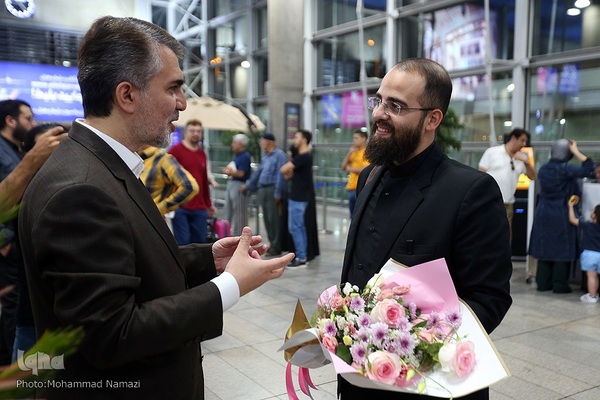 استقبال از «علیرضا بیژنی» رتبه دوم مسابقات قرآن مالزی