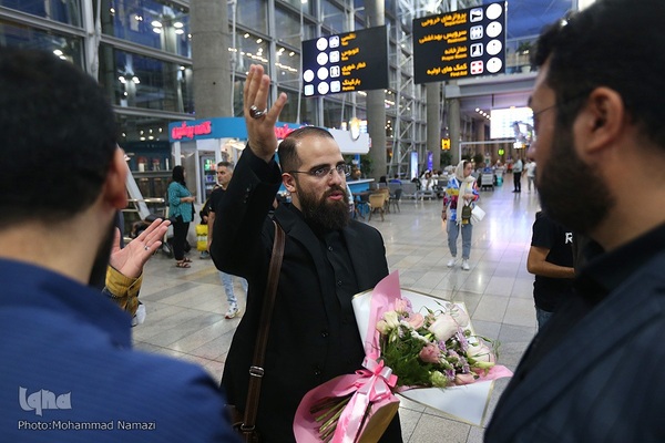 استقبال از «علیرضا بیژنی» رتبه دوم مسابقات قرآن مالزی