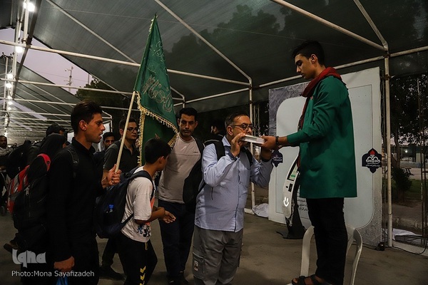 تردد شبانه زائران اربعین از مرز شلمچه