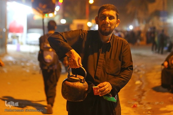 خادمان اربعین