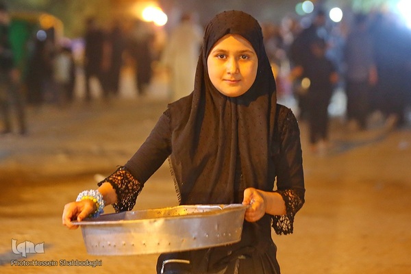 خادمان اربعین