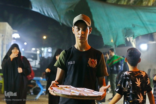 خادمان اربعین